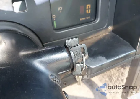 1984 Chevrolet Corvette z USA, uszkodzony, nr VIN 1G1AY0780E5120022